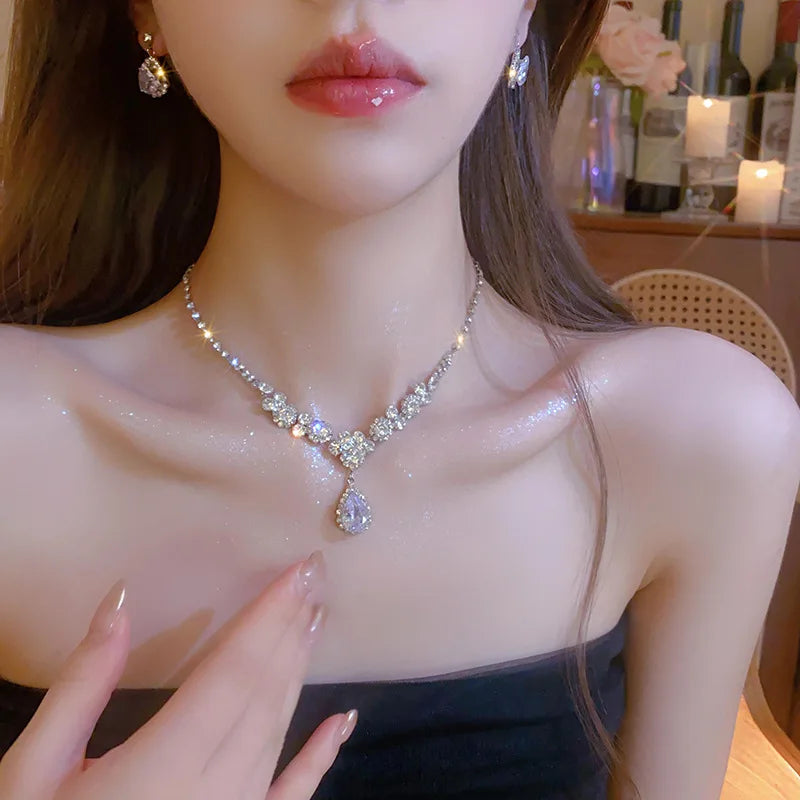 Bridal Jewelry Set, High-End Two-Piece Set, Necklace, Earrings, Wedding Dress, Luxurious and Elegant, Versatile Accessories