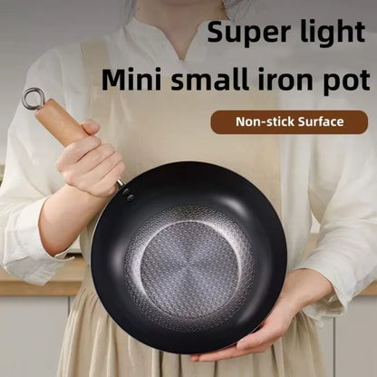 Small Wok 20/24cm Household Cast Iron Non-stick Steak Food Pan for Gas Stove Induction Cooker - Kitchen Frying Essential