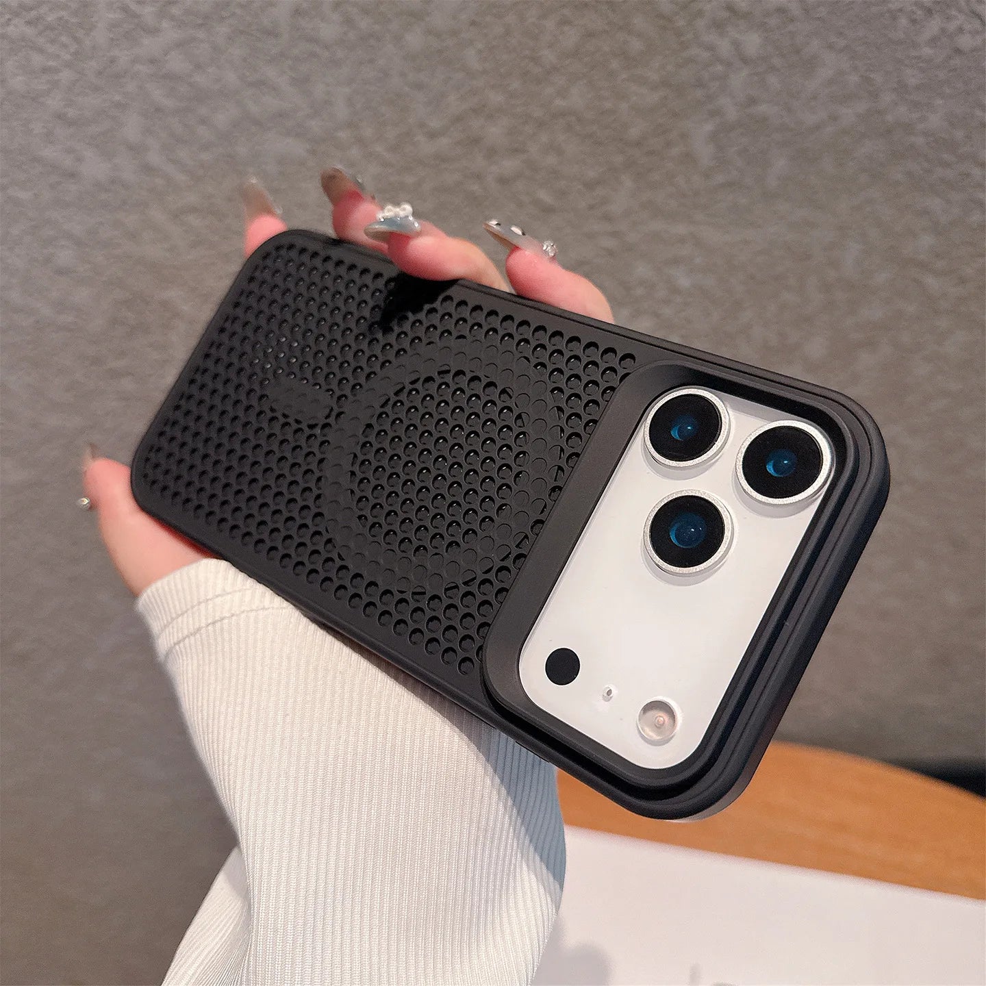 Magnetic Heat Dissipation Cooling Phone Case For iPhone 17 17 Pro 17 Pro Max 17 Air Shockproof Wireless Chagring 17 Series Cover