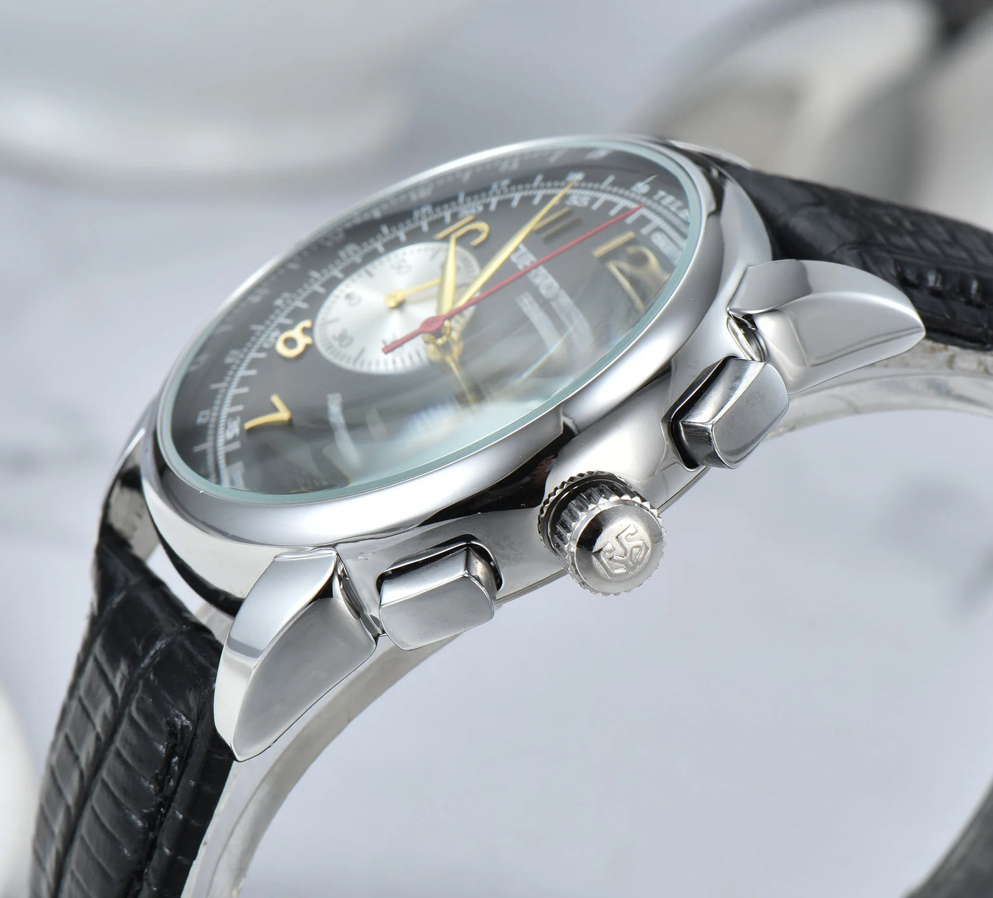 Hot Selling New Fashion Luxury Brand Watch Leather Strap Quartz Watch Business Casual Men's Watch