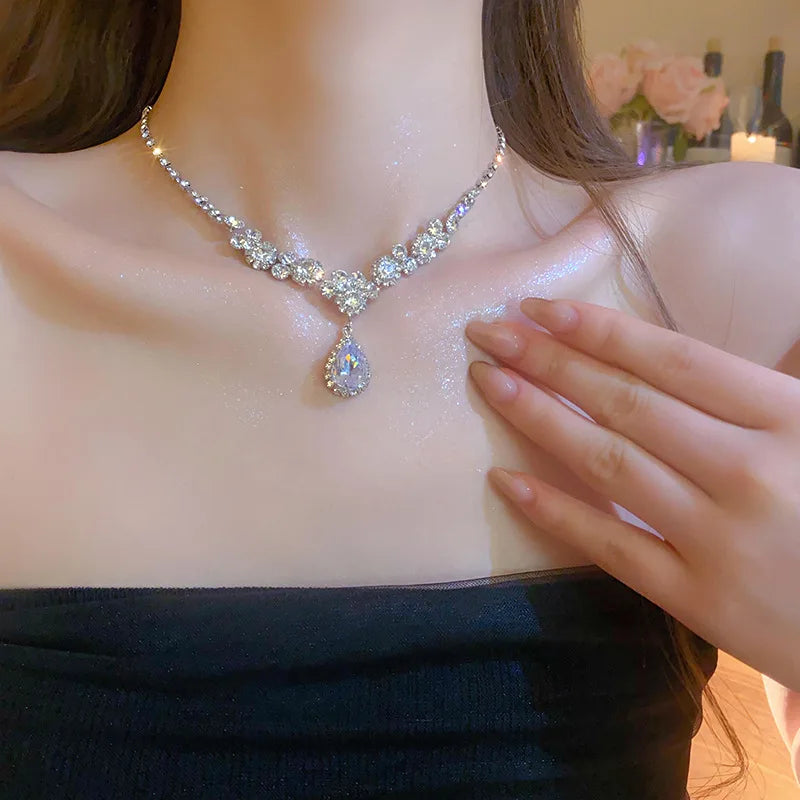 Bridal Jewelry Set, High-End Two-Piece Set, Necklace, Earrings, Wedding Dress, Luxurious and Elegant, Versatile Accessories