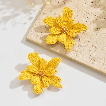 Boho Handmade Delicate Raffia Flower Earrings for Women Trendy Irregular Floral Summer Beach Jewelry Gift