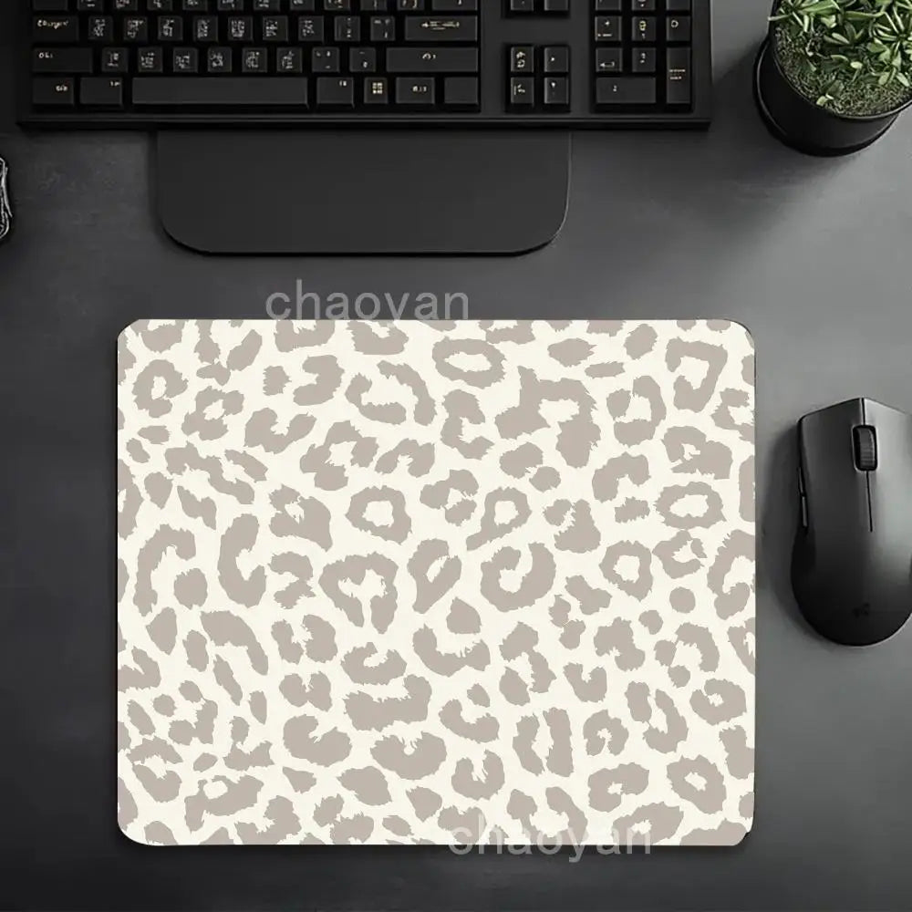 Leopard print pattern   Mouse Pad Large Computer Office Game Table Mats small Rubber Anti-slip Gaming Keyboard desk Pads