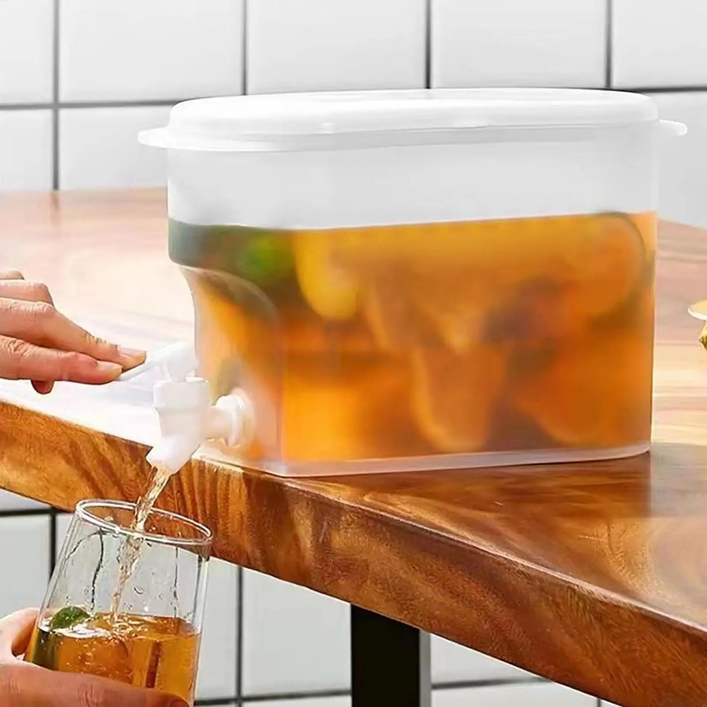 2.8L Cold Water Jug Large Capacity Cold Kettle with Faucet Beverage Dispenser Refrigerator Water Container For Summer Party