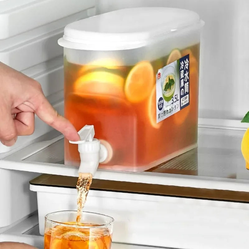 Refrigerator Water Dispenser with Faucet Cover Drinking Water Kettle Cold Bottle Juice Cover Household Beverage Milk Storage