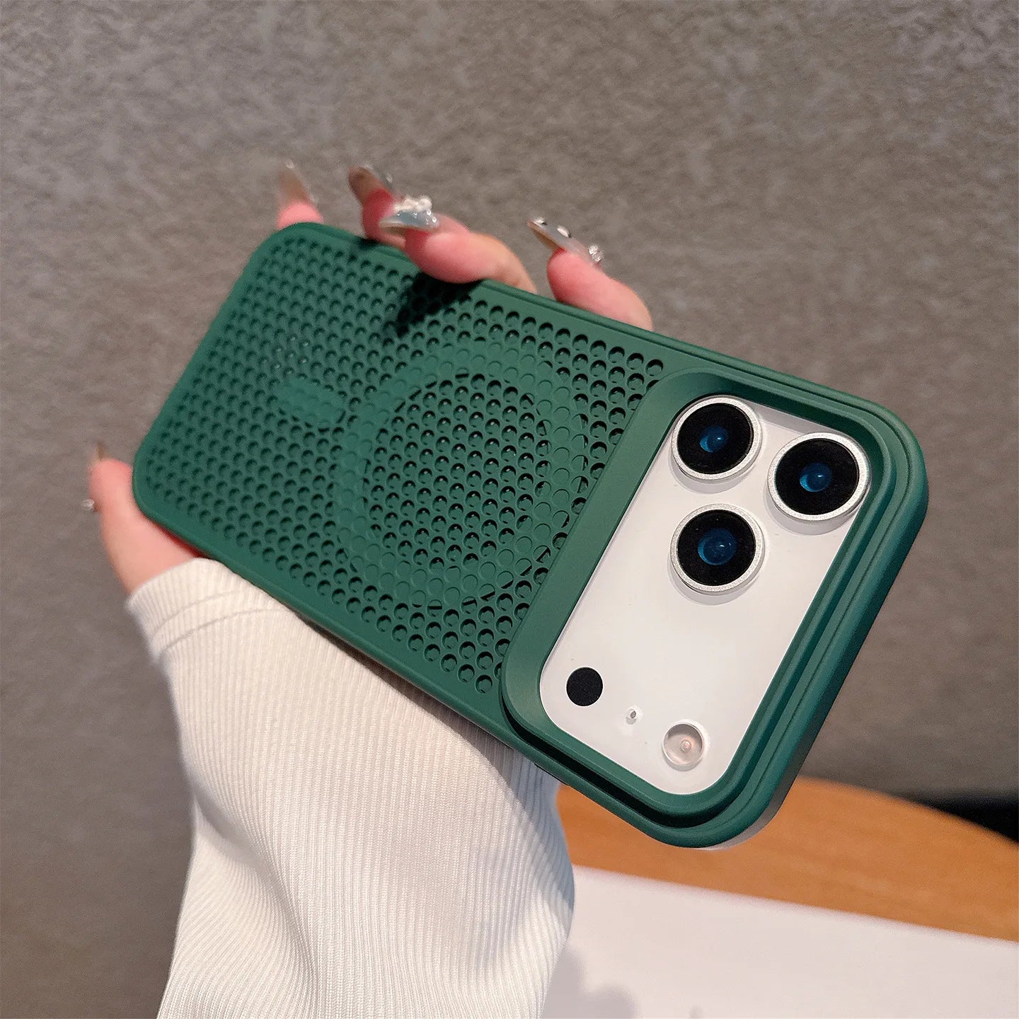 Magnetic Heat Dissipation Cooling Phone Case For iPhone 17 17 Pro 17 Pro Max 17 Air Shockproof Wireless Chagring 17 Series Cover