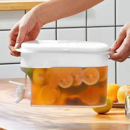 2.8L Cold Water Jug Large Capacity Cold Kettle with Faucet Beverage Dispenser Refrigerator Water Container For Summer Party
