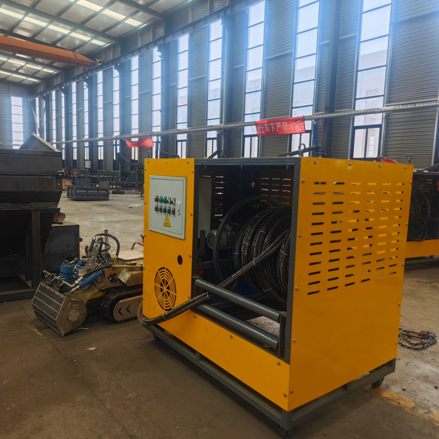 Customized Underwater Dredging Robot Fully Automatic Reusable for River Channel Septic Tank Cleaning