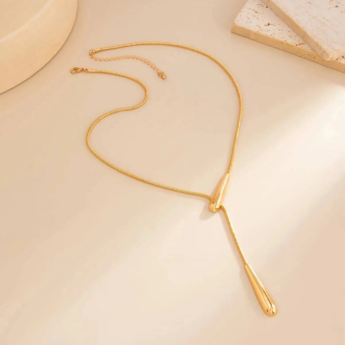 Salircon Trendy Smooth Metal Waterdrop Pendant Necklace Women Hip Hop Punk Simple Sweater Chain Jewelry On The Neck Accessories