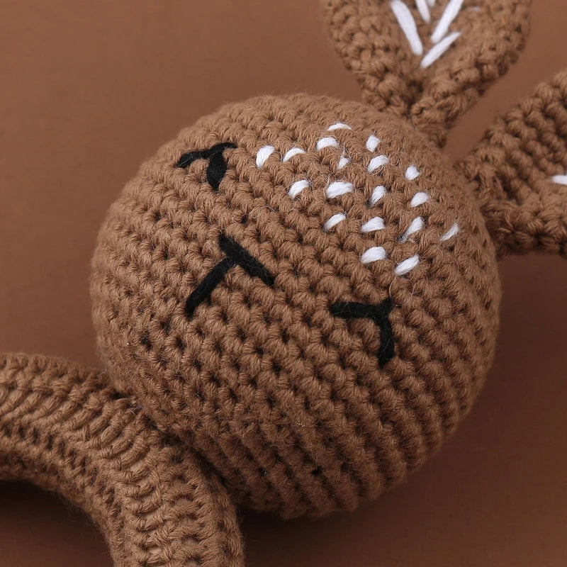 Bunny Baby Wooden Teether Crochet Giraffe Rattle Toy BPA Free Wood Rodent Rattle Baby Mobile Gym Custom logo Educational