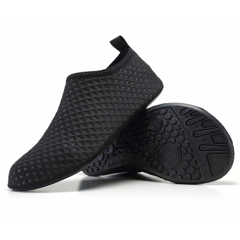 2023 Couple Aqua Shoes Summer Lightweight Men Water Shoes Quick-drying Women Beach Shoes Soft Anti-slip Sneakers Free Shipping