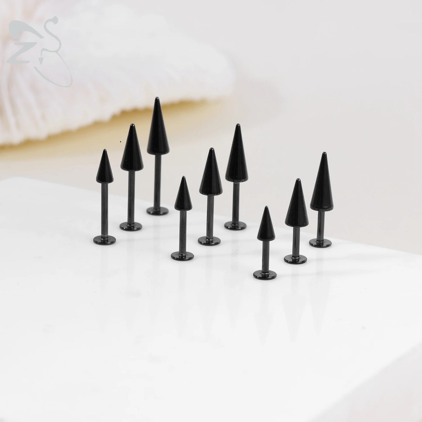 ZS 3pcs/lot 16g Cone Spike Labret Stud Surgical Steel Cartilage Earrings Black Color Barbell Piercing Tragus Helix Rook Jewerly