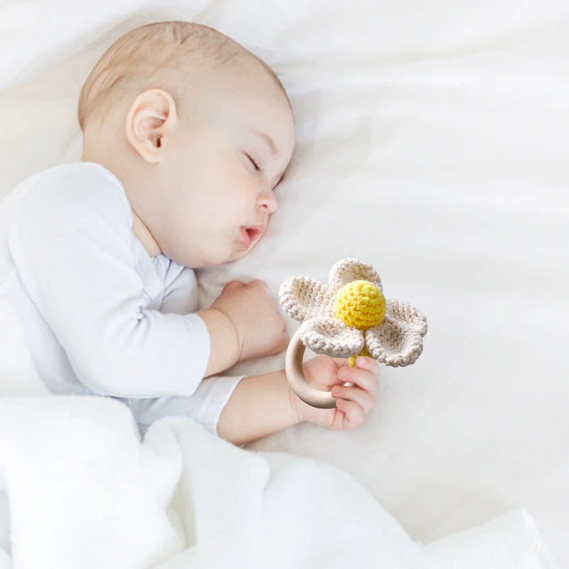 1pc Baby Flower Teether for Baby Cute Rattle Wooden Crochet Rattle Toys for Kids Wooden Babies Gym Montessori Children's Toys