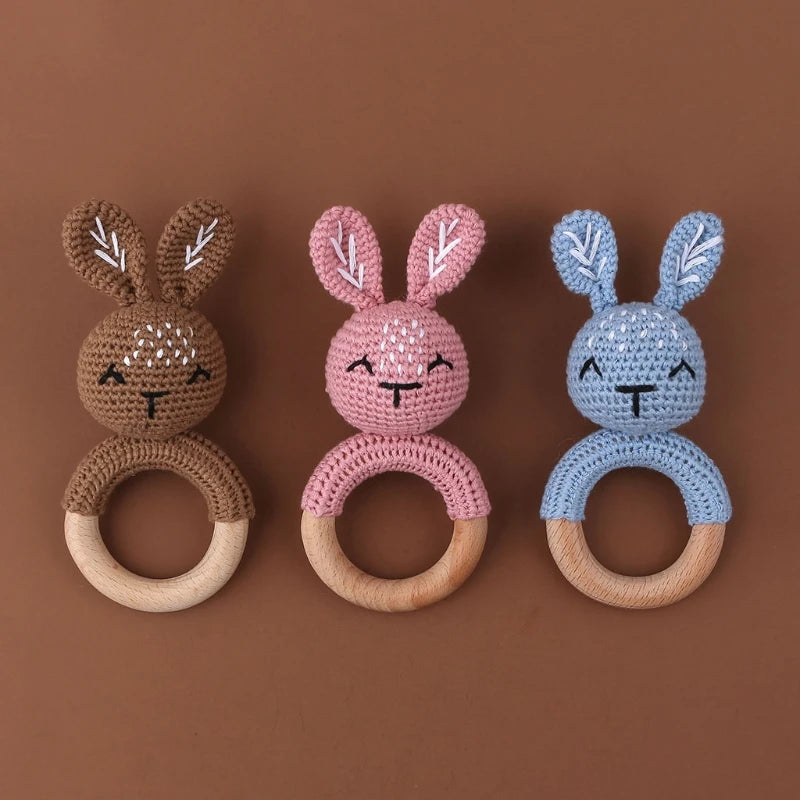 Bunny Baby Wooden Teether Crochet Giraffe Rattle Toy BPA Free Wood Rodent Rattle Baby Mobile Gym Custom logo Educational