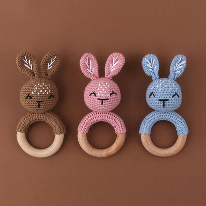 Bunny Baby Wooden Teether Crochet Giraffe Rattle Toy BPA Free Wood Rodent Rattle Baby Mobile Gym Custom logo Educational