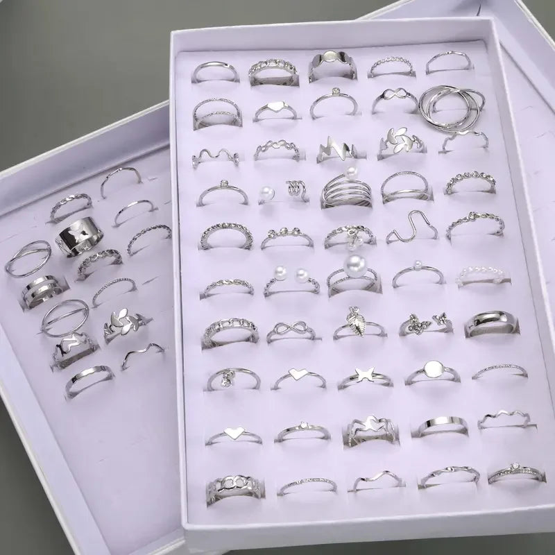 30Pieces Fashion Butterfly Geometric Hollow Ring Set For Women Mix Style Trendy Jewelry Perfect For Daily Wear Party Gifts
