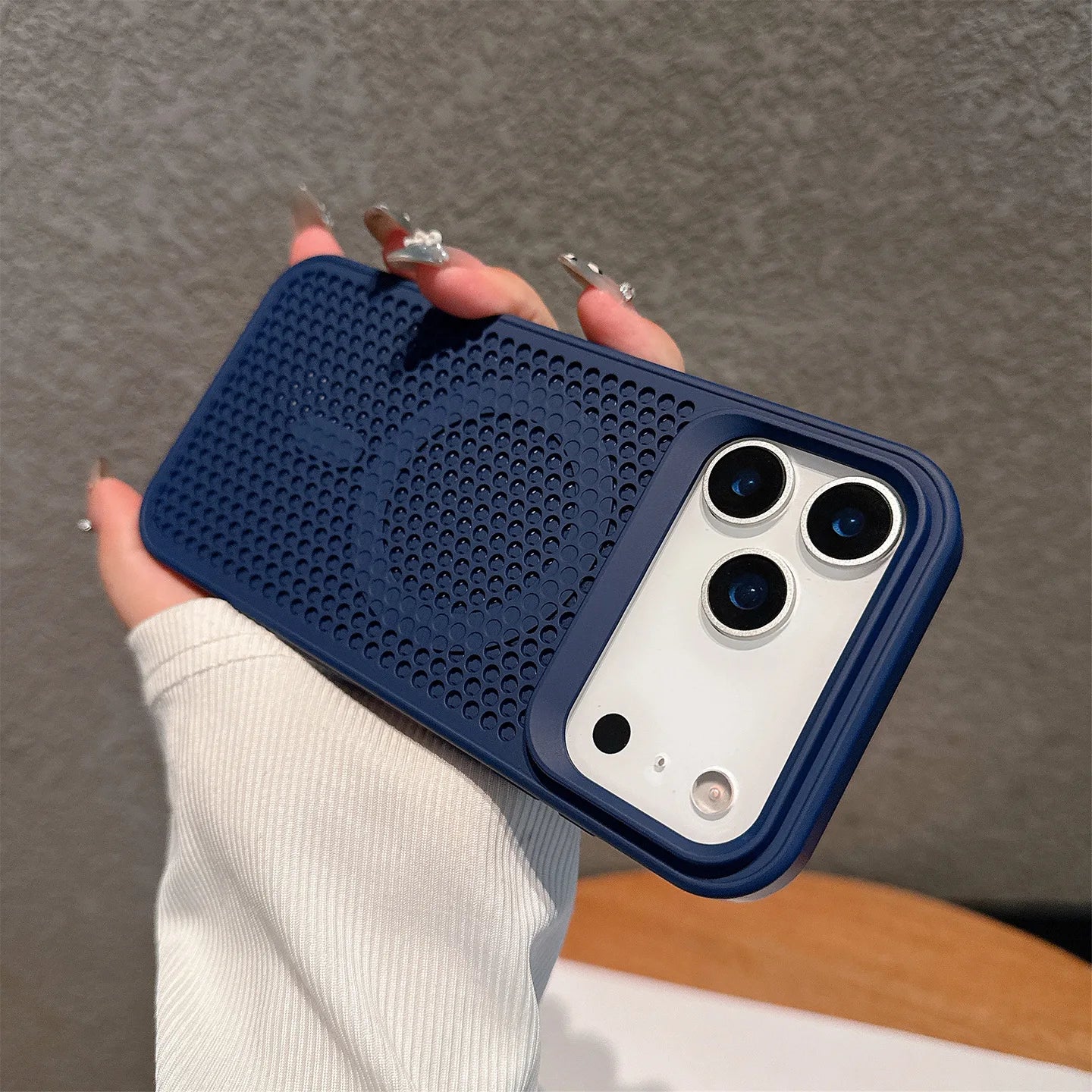 Magnetic Heat Dissipation Cooling Phone Case For iPhone 17 17 Pro 17 Pro Max 17 Air Shockproof Wireless Chagring 17 Series Cover