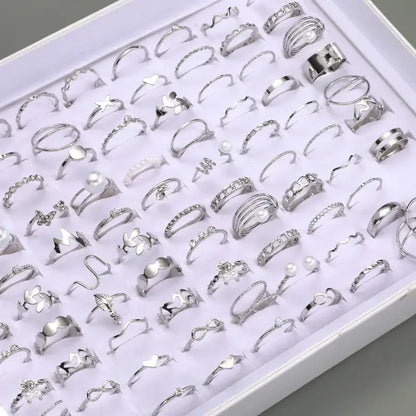 30Pieces Fashion Butterfly Geometric Hollow Ring Set For Women Mix Style Trendy Jewelry Perfect For Daily Wear Party Gifts